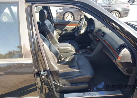 1998 Mercedes-Benz S 500 из США, поврежденный, VIN WDBGA51G8WA400670